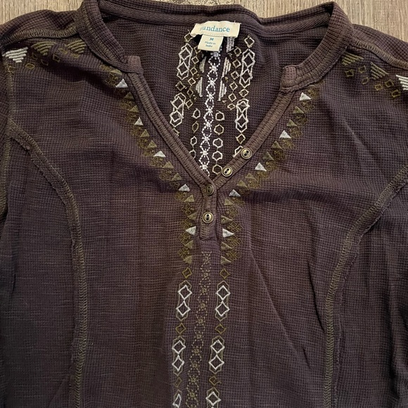 Sundance Fayette Floral Henley in brown - Picture 5 of 9